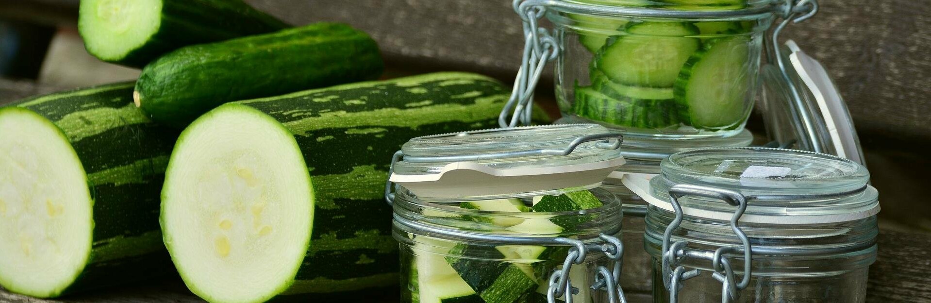 Konservavimo sezonas pradėtas: žiemai šįmet ruošiama daugiau maisto atsargų