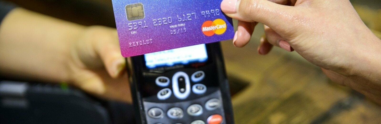 Revolut© Bendrovės archyvas Revolut© Bendrovės archyvas