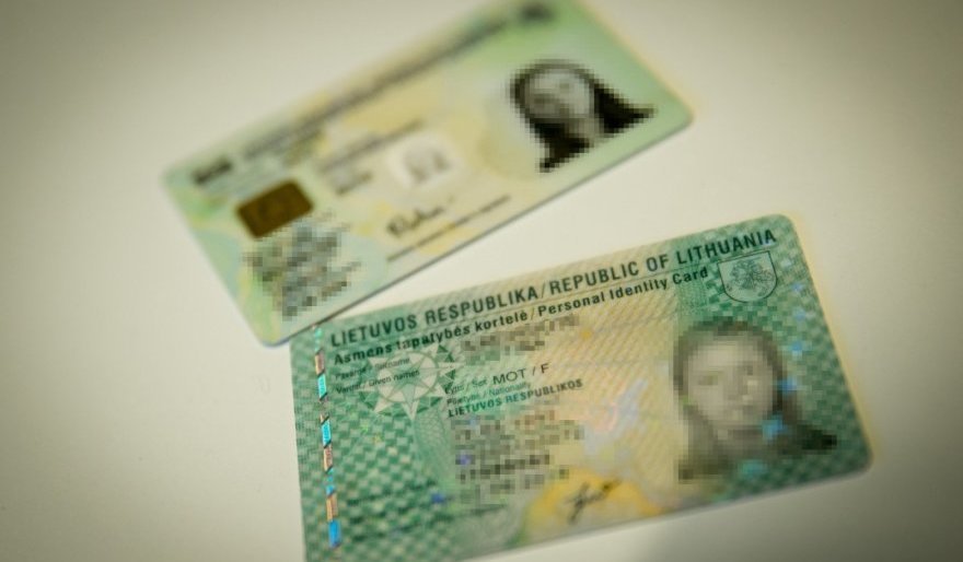 Dėl nesaugaus elektroninio parašo atšaukiama dalis tapatybės kortelių