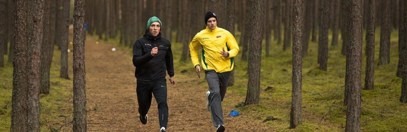 Pamatai 2019-iesiams statomi pajūryje: lengvaatlečiai sugužėjo į pirmą stovyklą