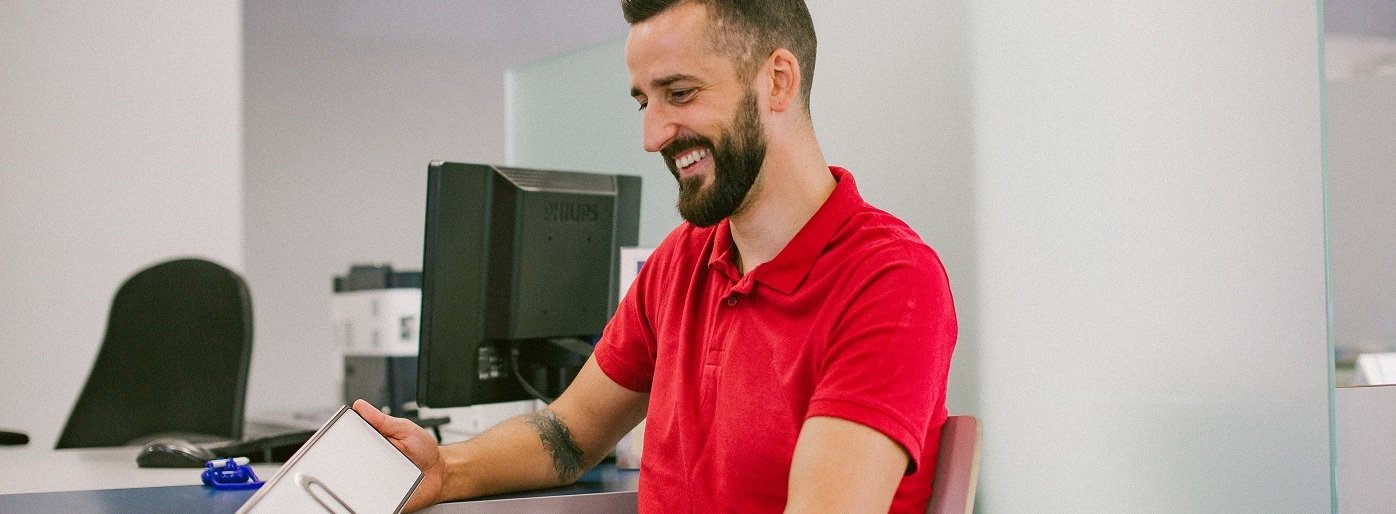 „Regitra“: žmonės vis dažniau renkasi vardinius numerio ženklus