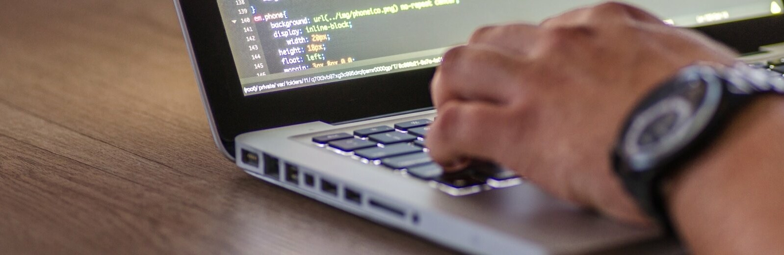 Lietuvoje plinta agresyvus virusas, vagiantis el. bankininkystės duomeni