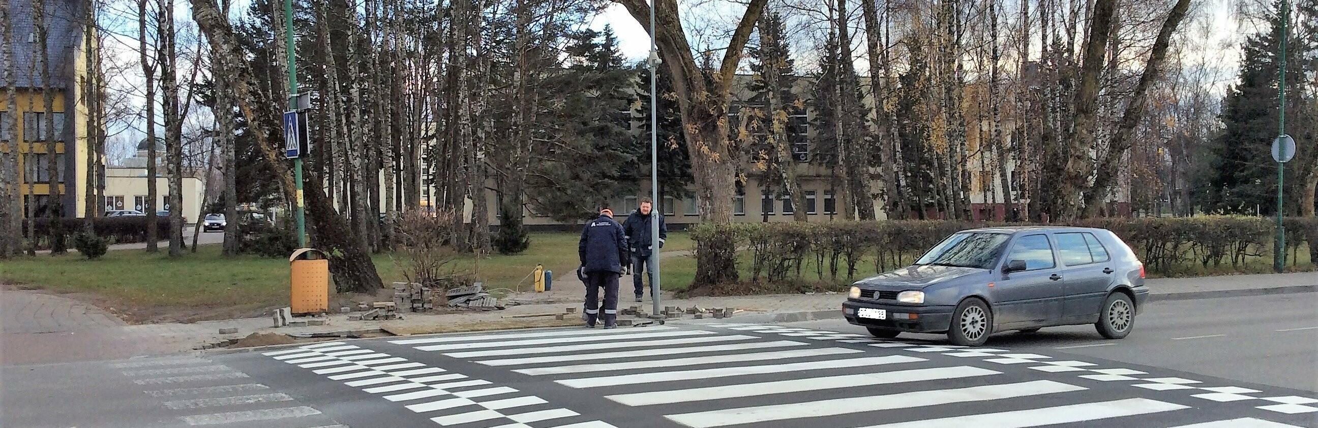 Pėsčiųjų saugumui užtikrinti – iškilios perėjos