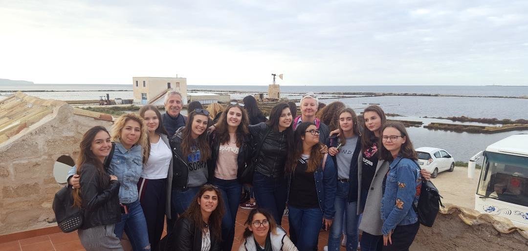 Mafijos pėdsakus vis dar menančioje Sicilijoje pajūrio gimnazistai akcentavo svarbias demokratijos tiesas