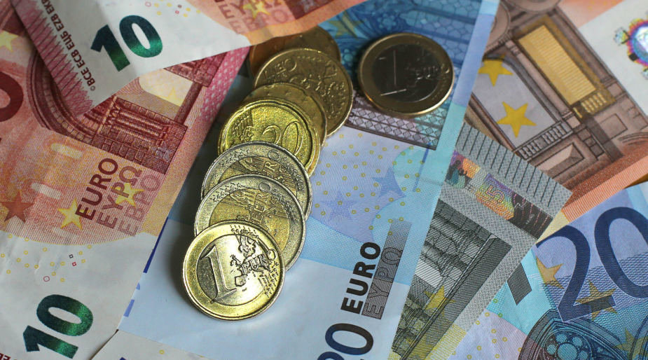 Tėvai, kurie šiais metais dar nesikreipė dėl išmokos vaikui, raginami kuo skubiau pateikti prašymus. Scanpix nuotr.