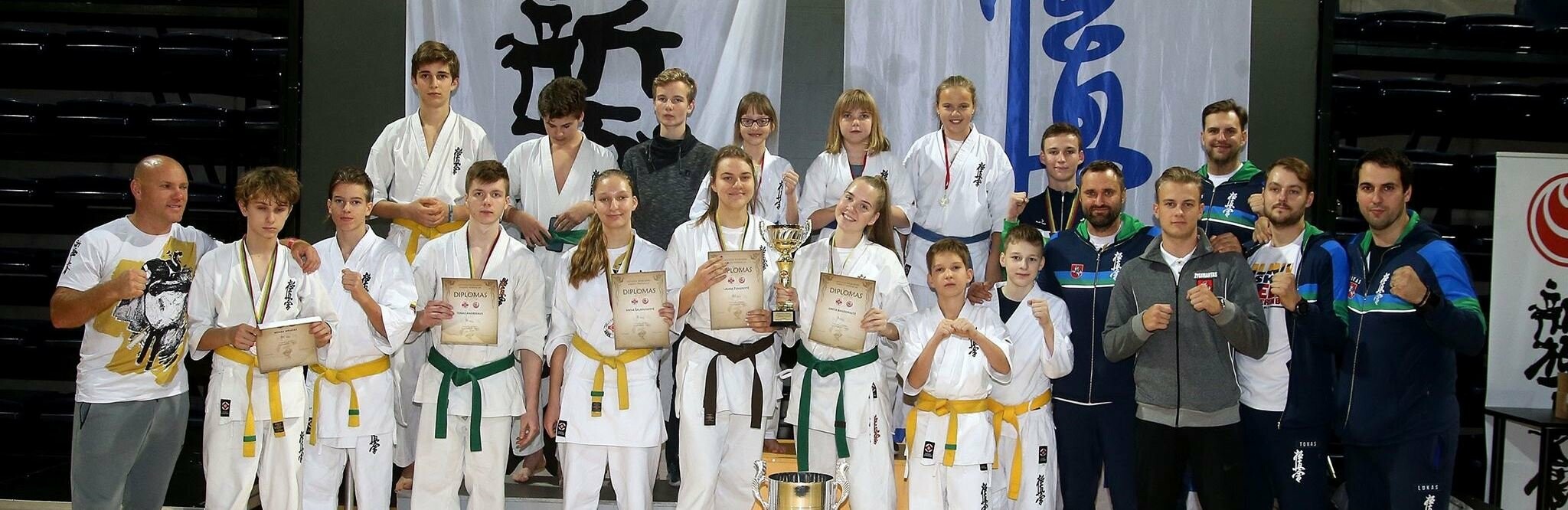 Palangiškių pergalės Lietuvos moksleivių karatė kiokušin čempionate.