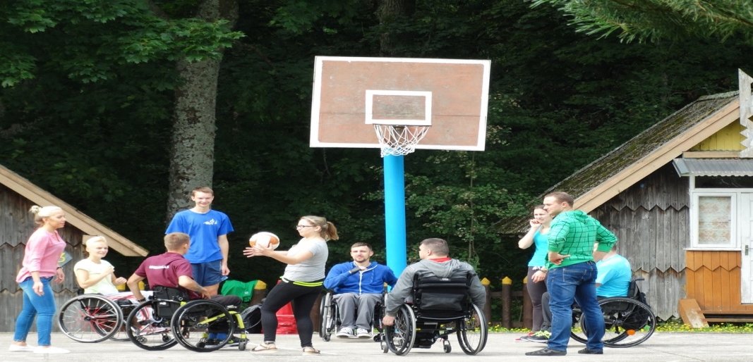 Norėdamas gauti darbą, pirštų nevaldantis jaunuolis išugdė neįtikėtinus sugebėjimus