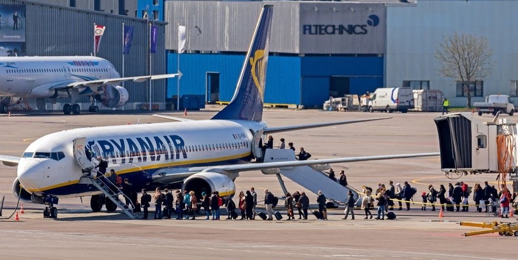 Ką turite žinoti pirmą kartą keliaujant lėktuvu