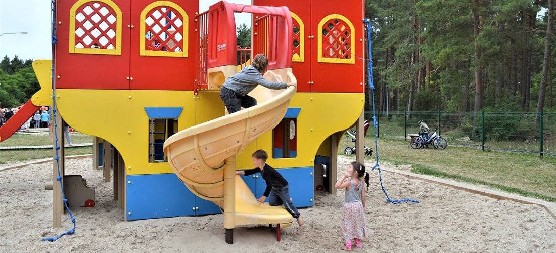Palangos ir Šventosios vaikų žaidimo aikštelių smėlis atitinka hig...  Palangos ir Šventosios vaikų žaidimo aikštelių smėlis atitinka higienos normą