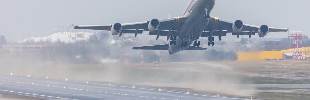 Skrydžių baimė: iš kur ji atsiranda ir kaip ją įveikti?
