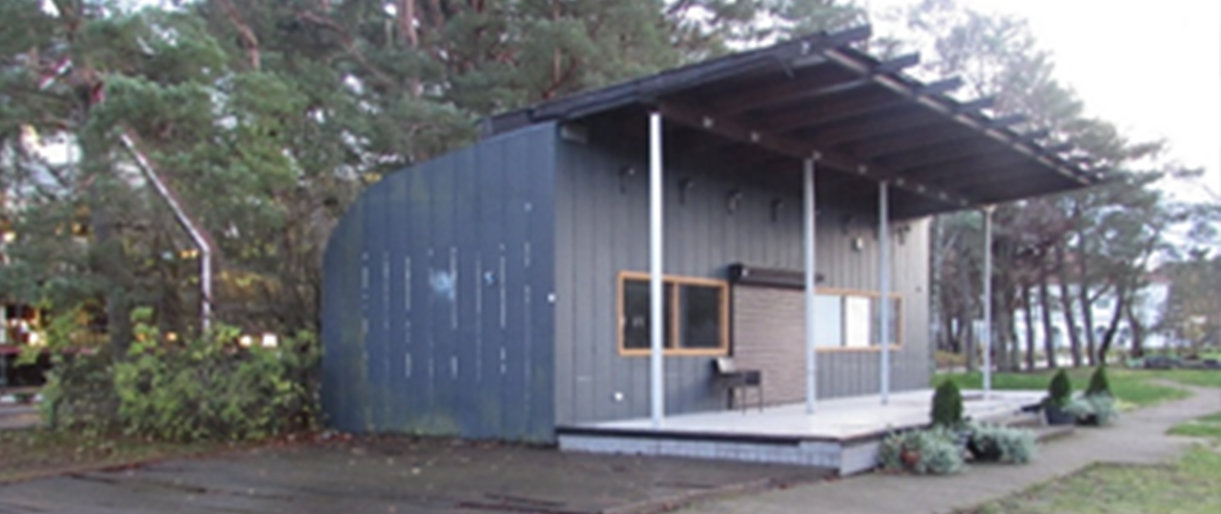 Neteisėtai ilgą laiką laikytas prekybos kioskas pagaliau pašalintas į ginčą įsikišus Viešosios tvarkos skyriui