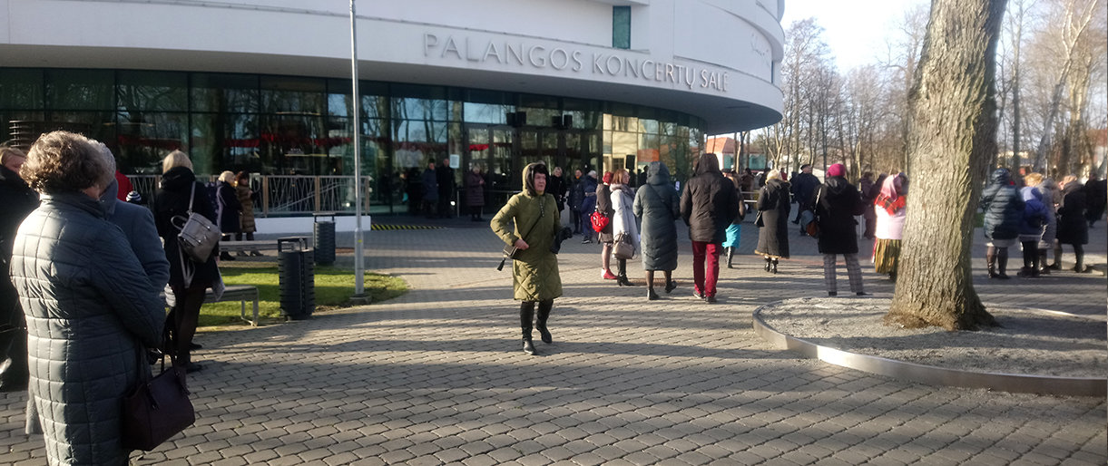 Ekstremalių situacijų metu masiniai renginiai uždarose patalpose nevyks
