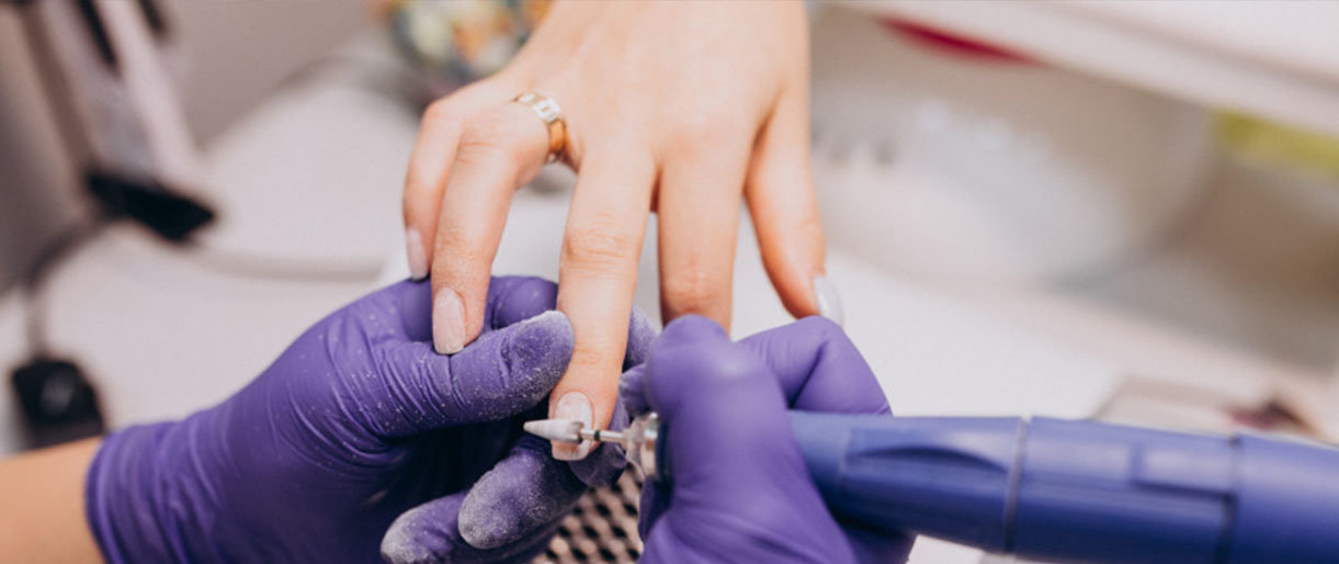 Atnaujinti reikalavimai grožio paslaugas teikiantiems darbuotojams