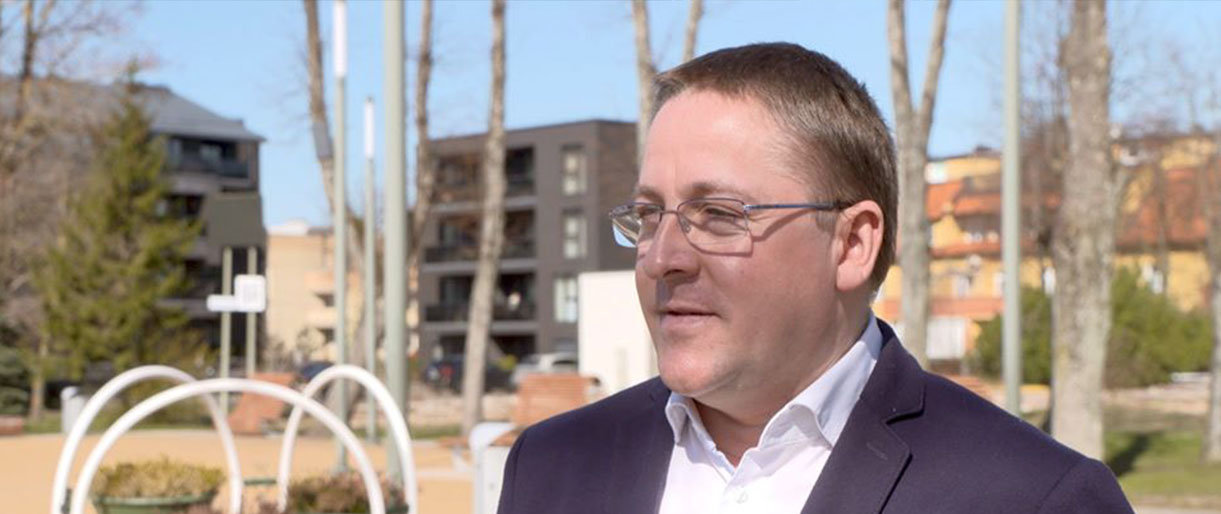 LRT laidoje "Neatpažintas meras" dalyvavęs Šarūnas Vaitkus: „Dabar turiu dar vieną bėdą – turiu dukrai nupirkti šuniuką“