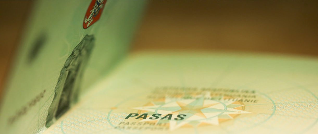 Nuo penktadienio vėl bus priimami pilietybės atkūrimo prašymai