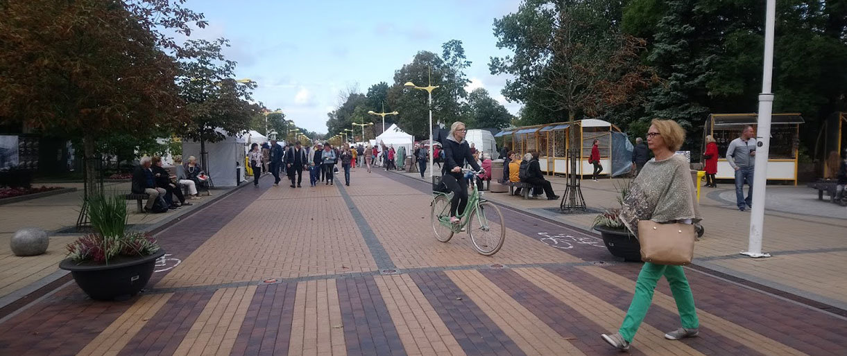 Nuo birželio iki rugsėjo J. Basanavičiaus gatvėje draudžiamas elektrinių paspirtukų, dviračių bei velomobilių eismas