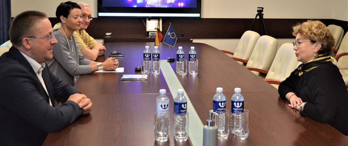 Savivaldybėje lankėsi Lietuvos žydų bendruomenės pirmininkė Faina Kukliansky