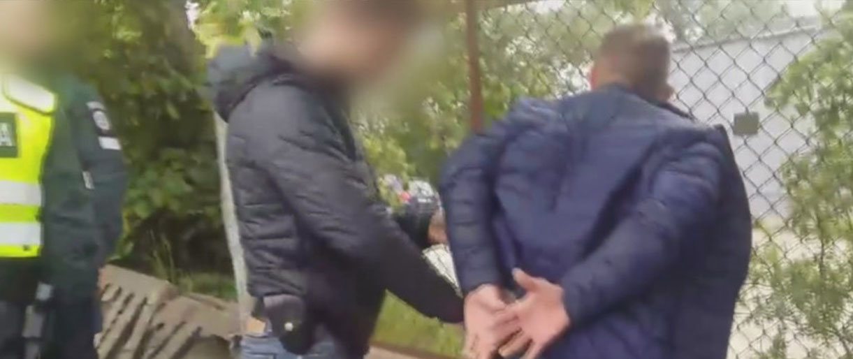 Išaiškinti penki organizuotoje grupėje sukčiavę asmenys