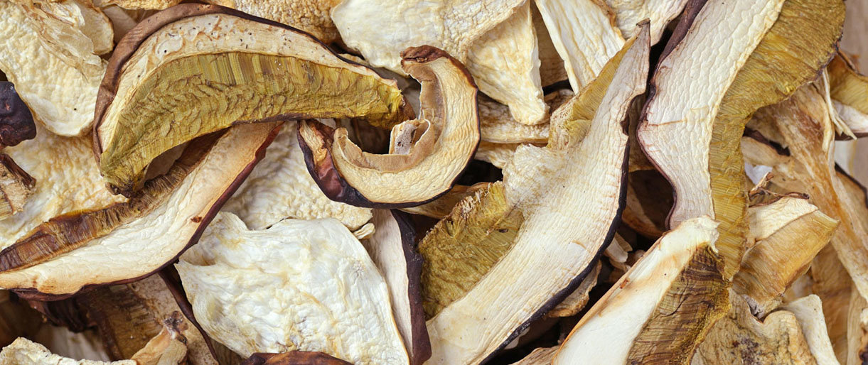 Vida Press nuotr. / Džiovinti grybai