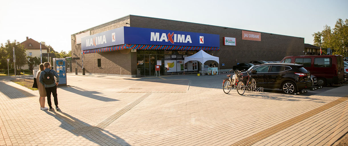 Šventojoje atidaryta pirmoji „Maxima“