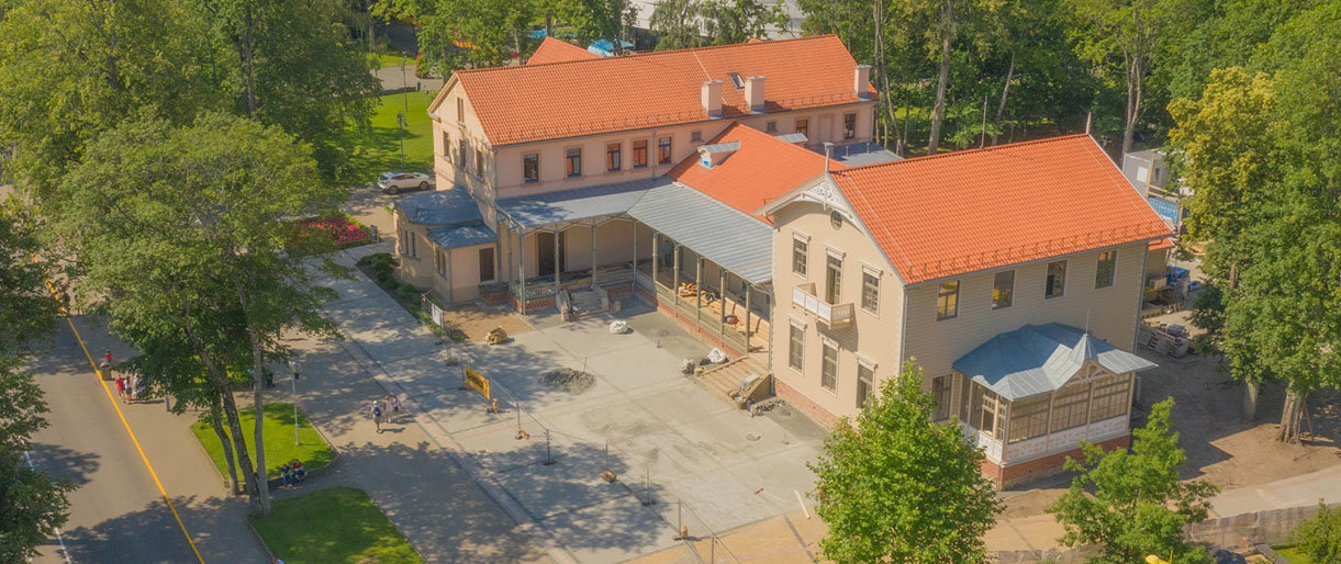 Spalio 17 d. duris atvers medinė Kurhauzo dalis. Kviečiame dalyvauti Spalio 17 d. duris atvers medinė Kurhauzo dalis. Kviečiame dalyvauti