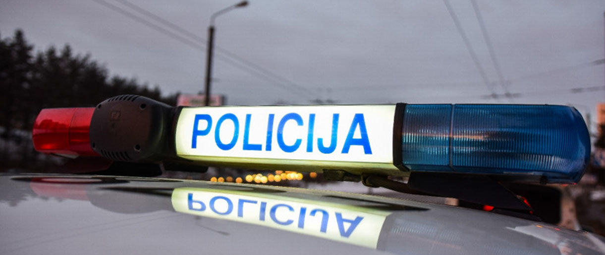 Kelių policija primena: pradeda galioti Kelių eismo taisyklių sezoniniai reikalavimai