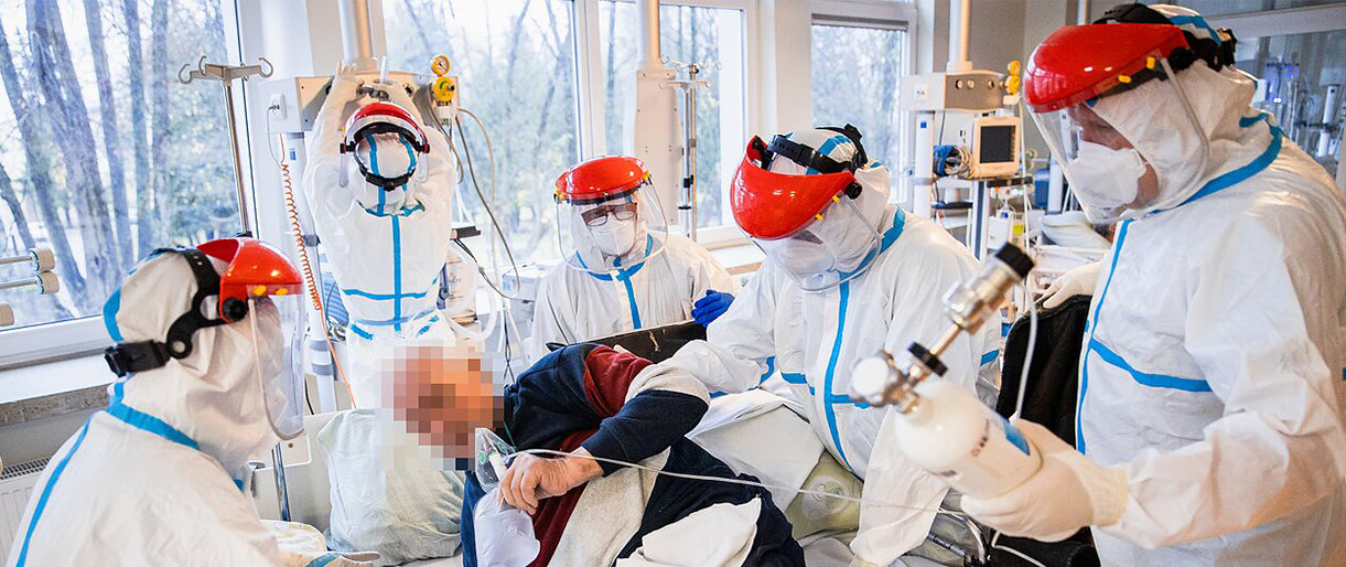 Medikų ir pacientų kova su Covid-19 / J. Stacevičiaus/LRT nuotr. Medikų ir pacientų kova su Covid-19 / J. Stacevičiaus/LRT nuotr.