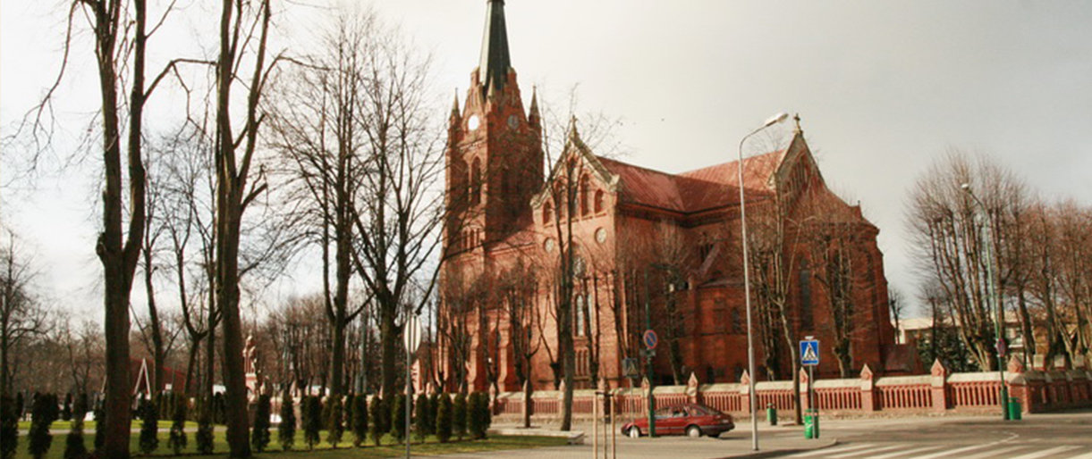 Atnaujinamos viešos pamaldos su žmonėmis