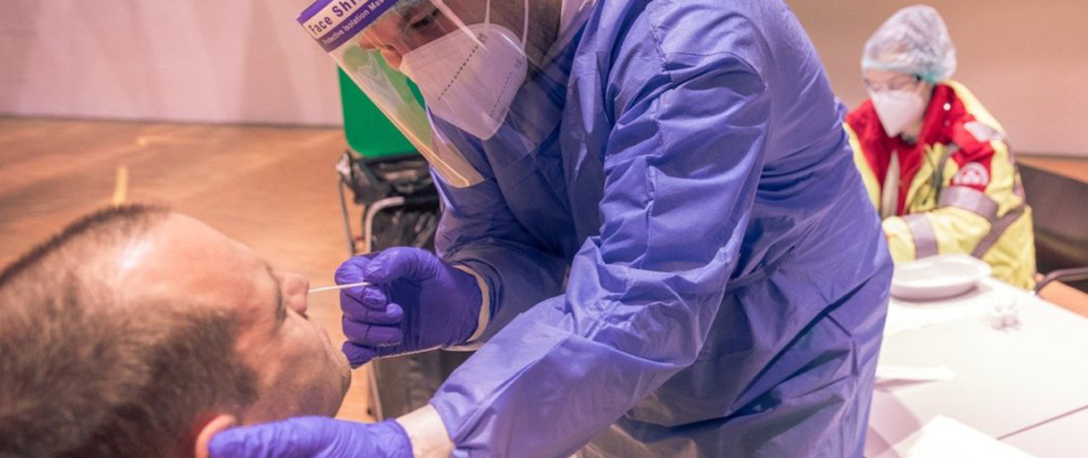 SAM paaiškina, kuo skiriasi koronaviruso testavimo būdai