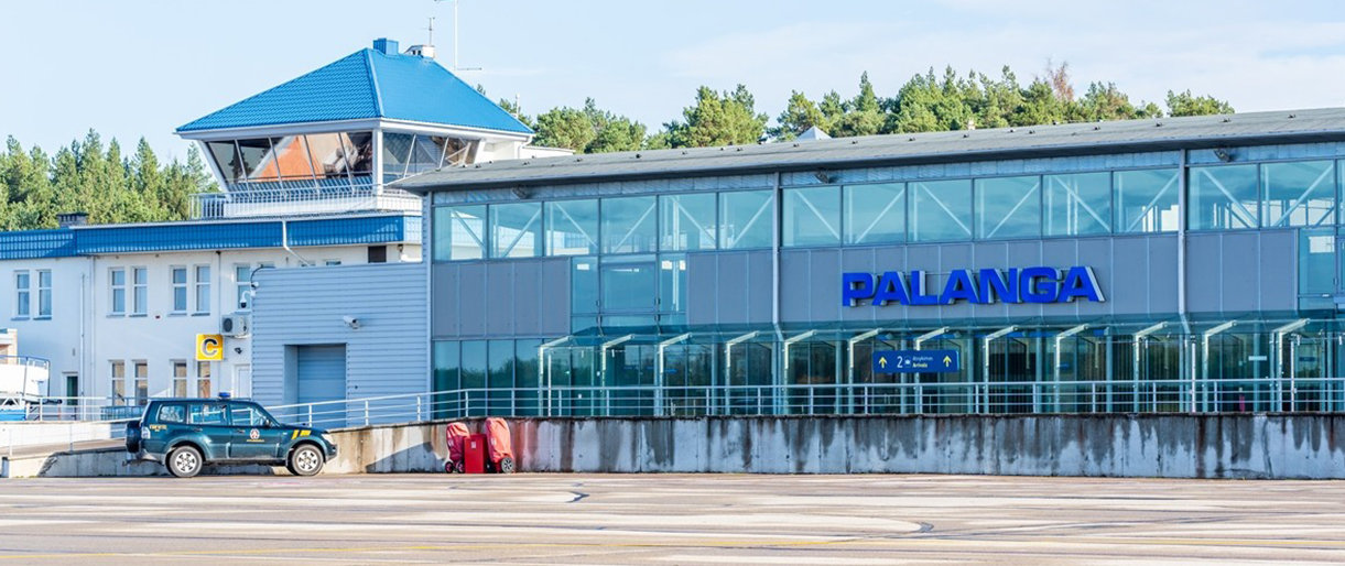 Palangos oro uosto kilimo-tūpimo tako rekonstrukcijos konkursą laimėjo Latvijos įmonė „A.C.B.“