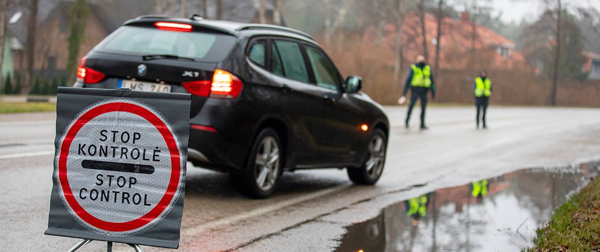 Policija paaiškino, ką reiškia atlaisvintas judėjimas žiedinėse savivaldybėse: kur ir kam vykti galima be ribojimų?