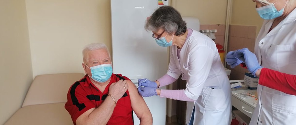 COVID-19 vakcina buvo paskiepytas Justinas Masalskas. Po procedūros aktyvus palangiškis patikino, kad jaučiasi puikiai.