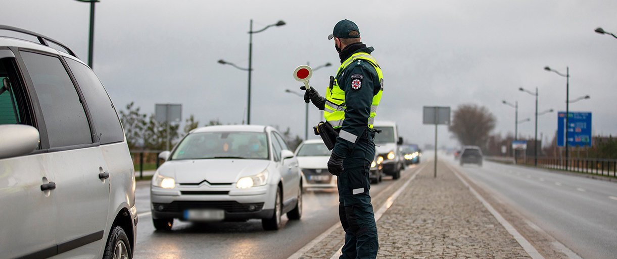 Vyriausybės verdiktas: judėjimo ribojimai iki balandžio išlieka 16-... Vyriausybės verdiktas: judėjimo ribojimai iki balandžio išlieka 16-oje savivaldybių, tarp jų – Vilniuje, Klaipėdoje, Panevėžyje
