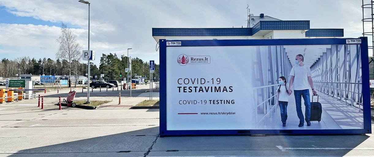 Geros žinios keliaujantiems: startuoja COVID-19 testavimo paslaugos greta Palangos oro uosto