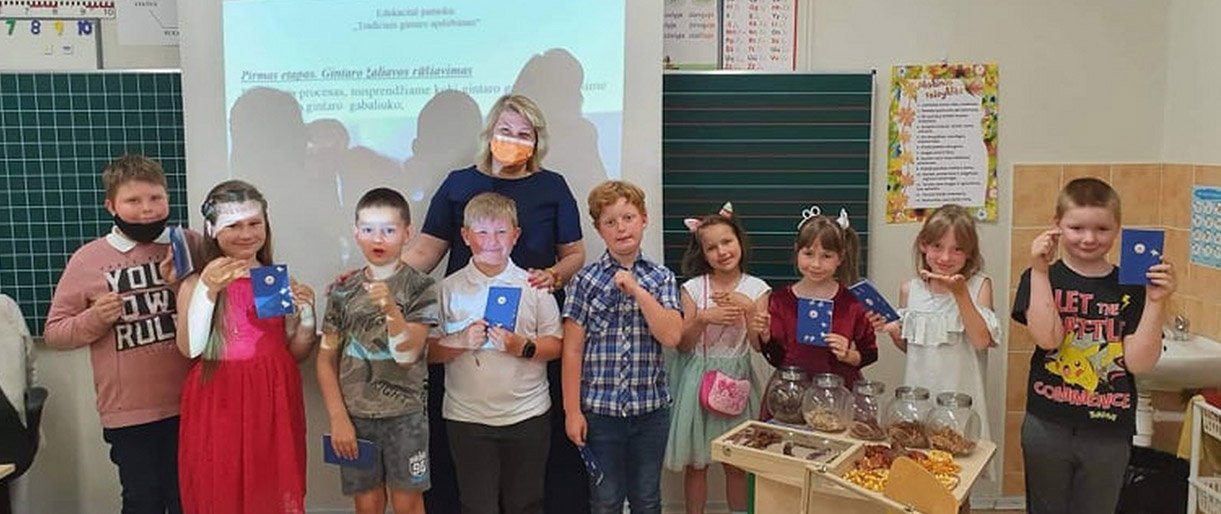 Akcija „Šok į tėvų klumpes“